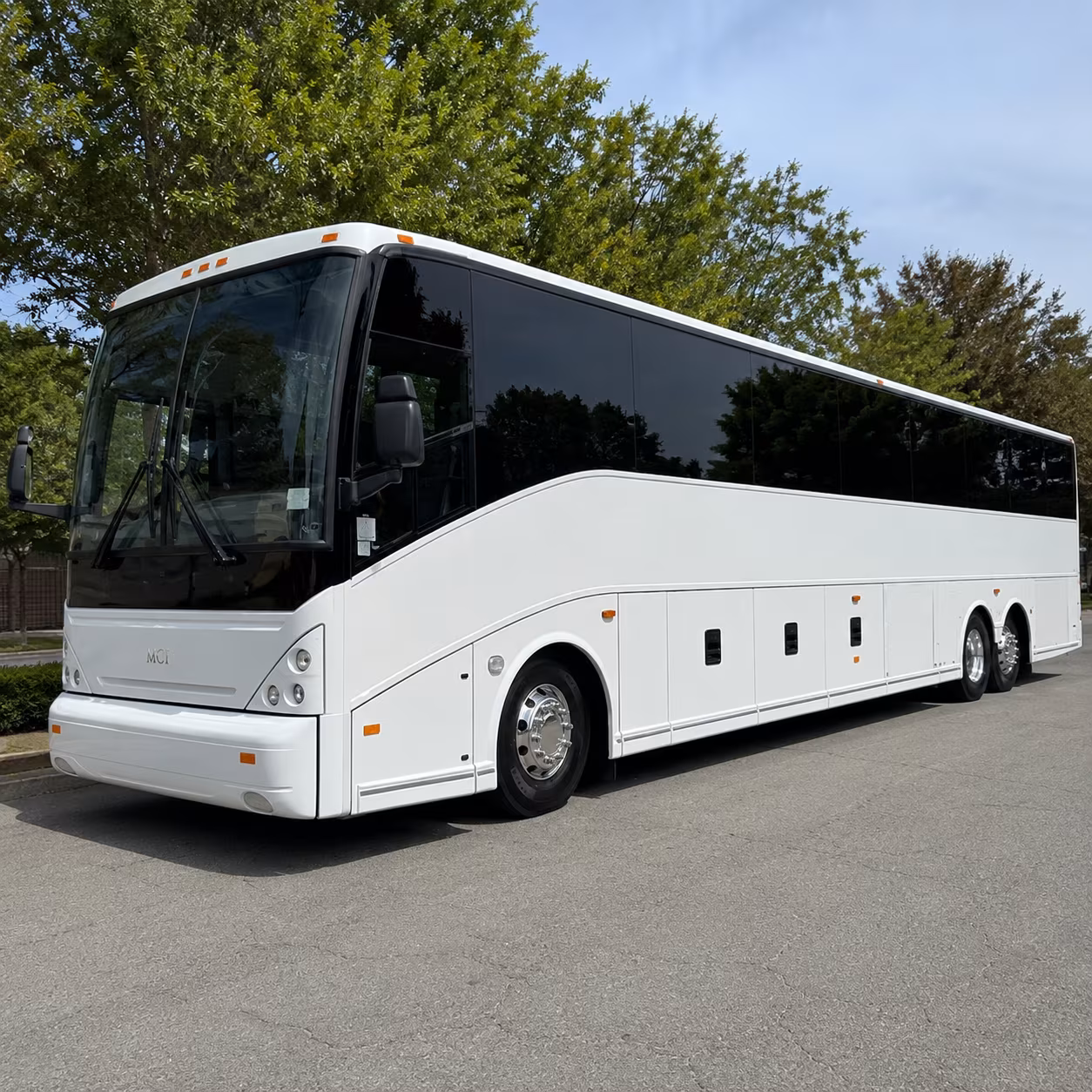 airport shuttle buses from san marcos to san antonio international airport sat