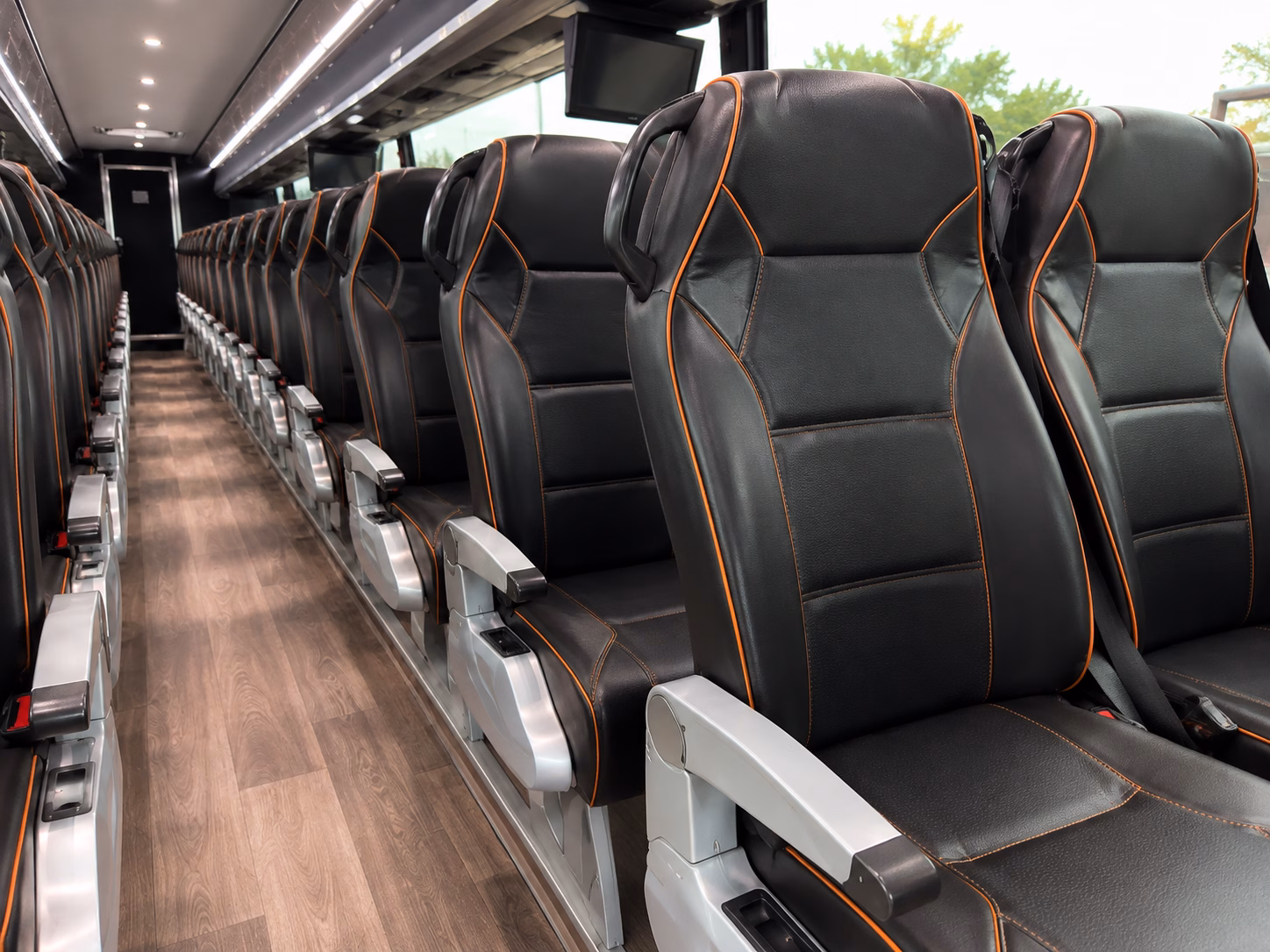find transportation for wineries near new braunfels and canyon lake too